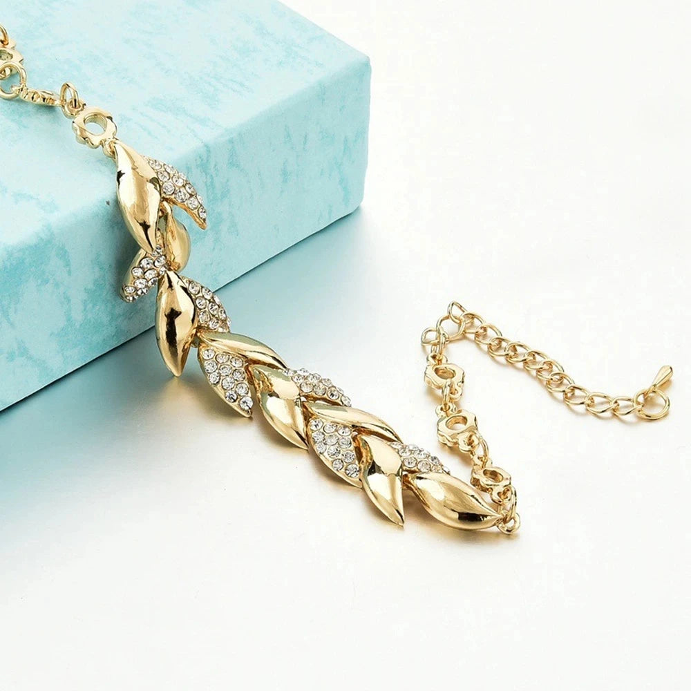 Radiant Silver Statement Bangle 925